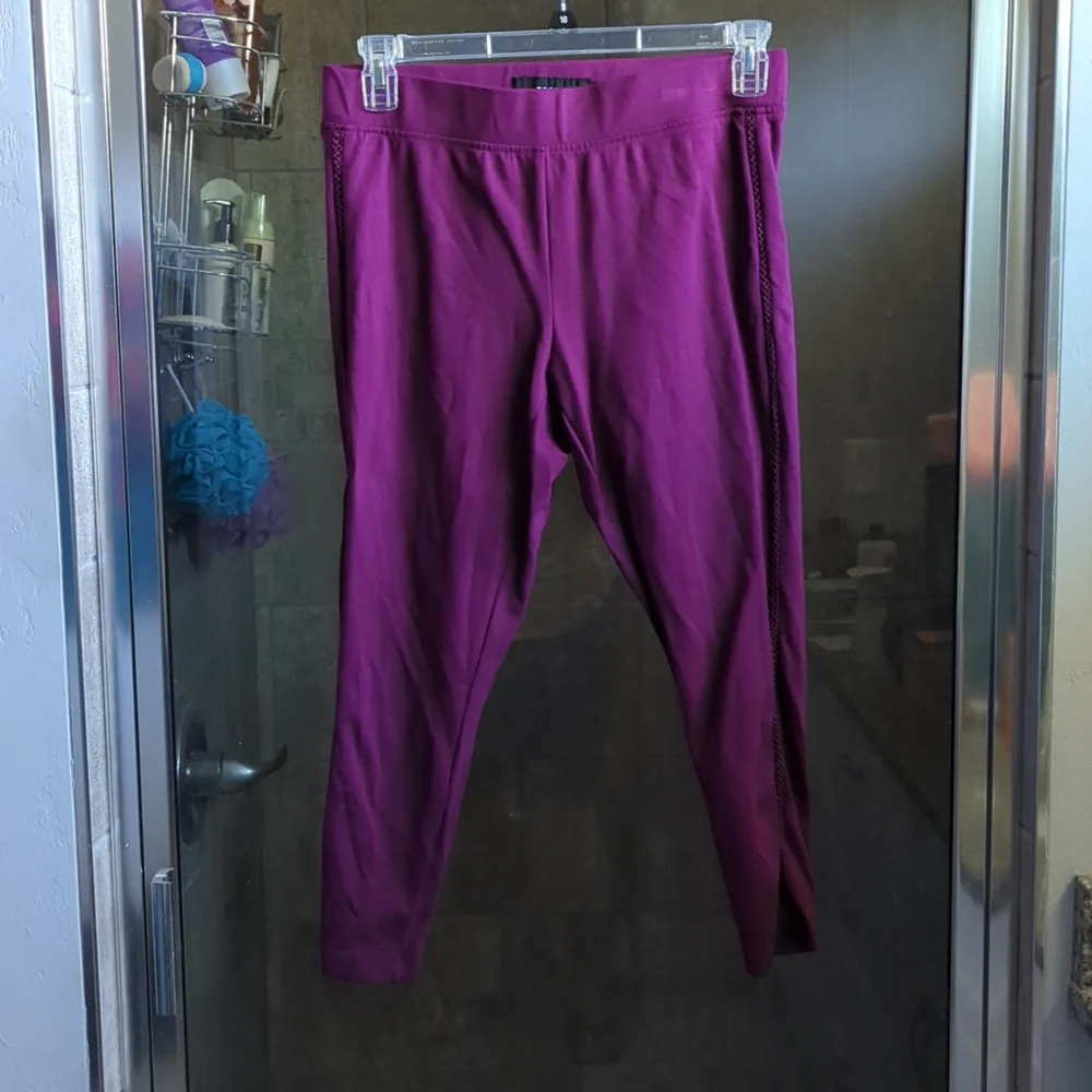 Torrid Ponte Purple Cropped Pants - Picture 3 of 6